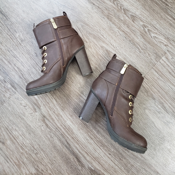 Guess Finlay Stacked Heel Buckle Moto Boot Faux Leather Bootie Zipper Lace Up 6 - Picture 4 of 15